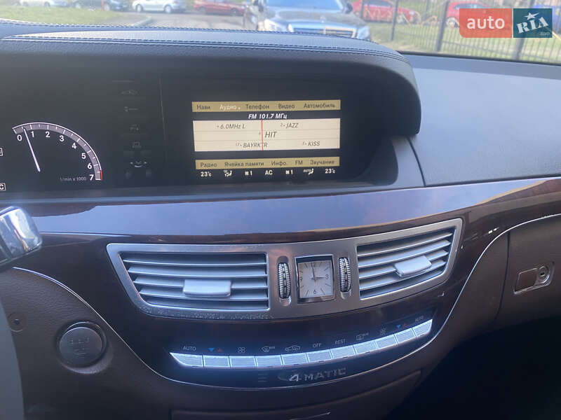 Седан Mercedes-Benz S-Class 2010 в Львове