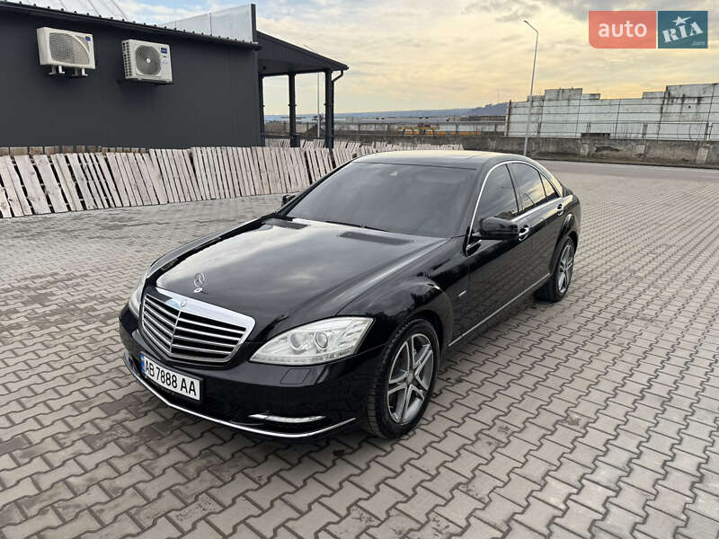 Седан Mercedes-Benz S-Class 2010 в Могилів-Подільському