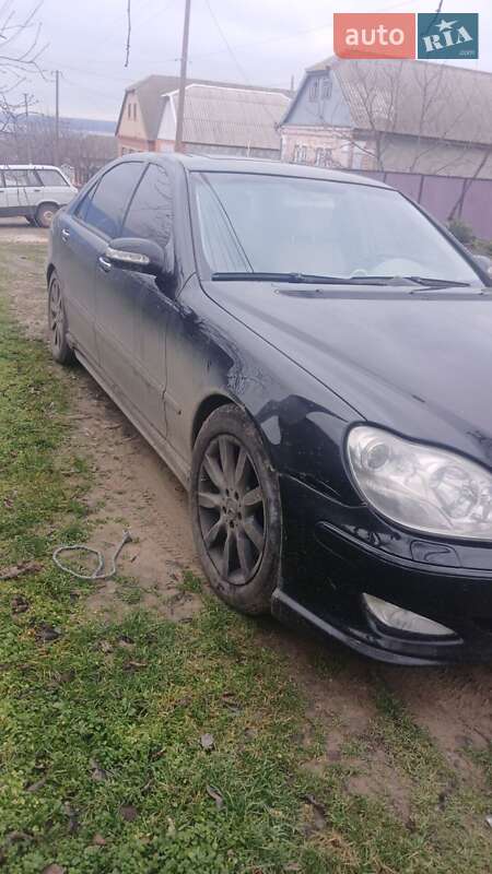 Седан Mercedes-Benz S-Class 2004 в Болграде
