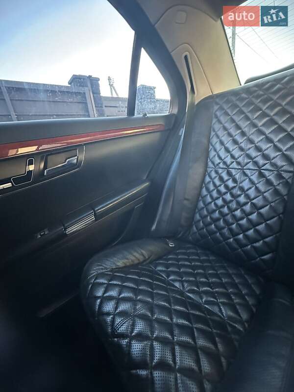 Седан Mercedes-Benz S-Class 2006 в Сарнах