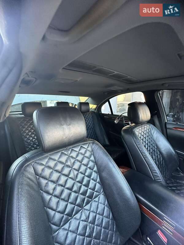 Седан Mercedes-Benz S-Class 2006 в Сарнах