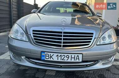 Седан Mercedes-Benz S-Class 2006 в 