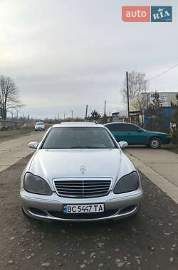 Седан Mercedes-Benz S-Class 2004 в Стрию