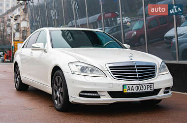 Седан Mercedes-Benz S-Class 2012 в Києві