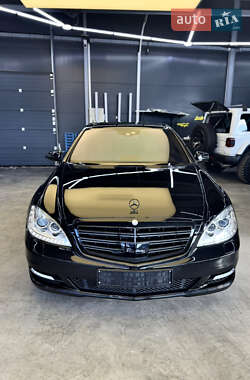 Седан Mercedes-Benz S-Class 2009 в Черновцах