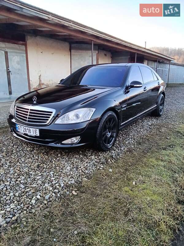 Седан Mercedes-Benz S-Class 2007 в Косове