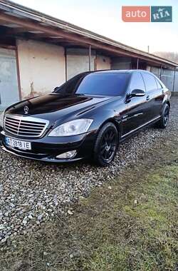 Седан Mercedes-Benz S-Class 2007 в Косове