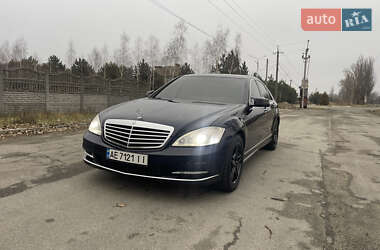 Седан Mercedes-Benz S-Class 2006 в Дніпрі