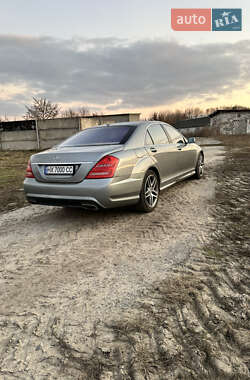 Седан Mercedes-Benz S-Class 2012 в Славуті