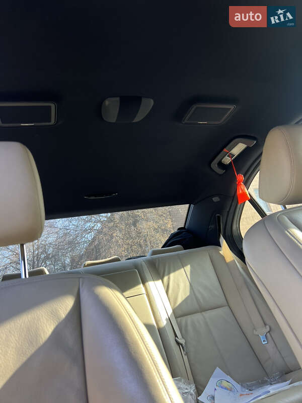 Седан Mercedes-Benz S-Class 2005 в Карловке