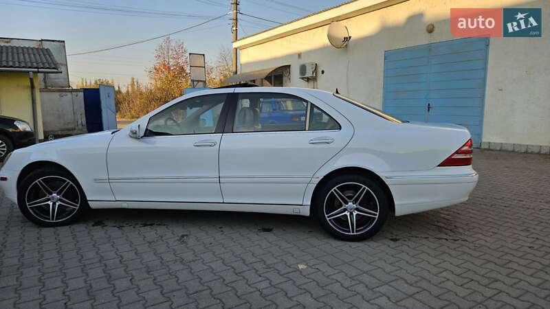 Седан Mercedes-Benz S-Class 2000 в Ужгороді