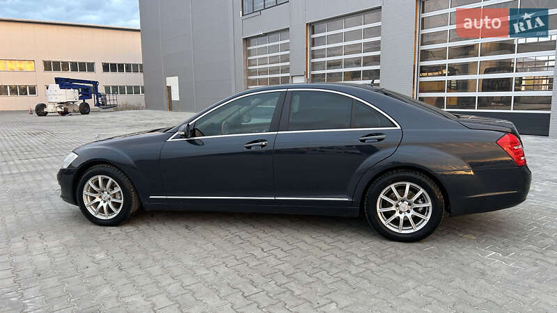 Седан Mercedes-Benz S-Class 2006 в Черновцах
