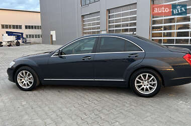 Седан Mercedes-Benz S-Class 2006 в 