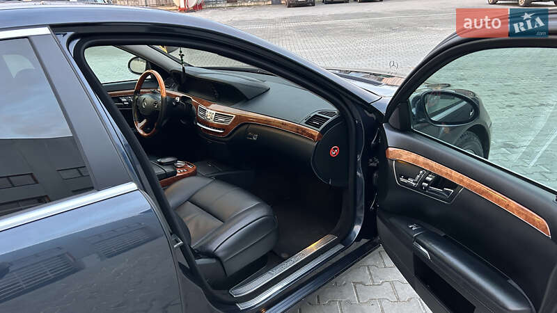 Седан Mercedes-Benz S-Class 2006 в Черновцах