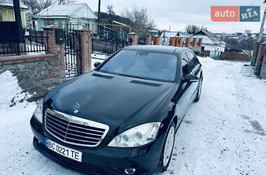 Седан Mercedes-Benz S-Class 2007 в Умани