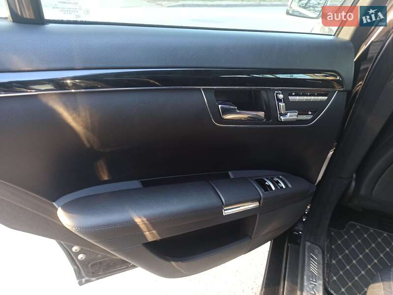 Седан Mercedes-Benz S-Class 2010 в Николаеве