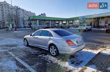 Седан Mercedes-Benz S-Class 2009 в 
