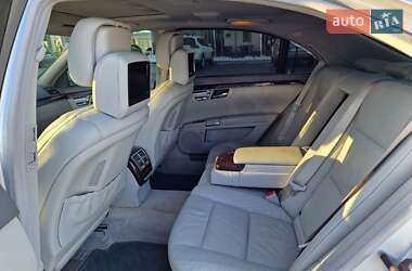 Седан Mercedes-Benz S-Class 2009 в 