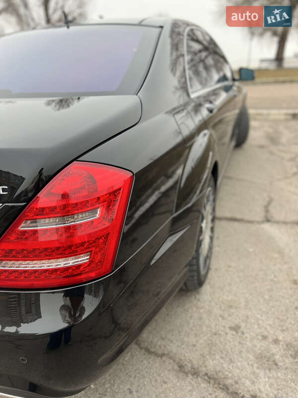 Седан Mercedes-Benz S-Class 2012 в Черкасах