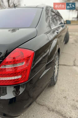 Седан Mercedes-Benz S-Class 2012 в 