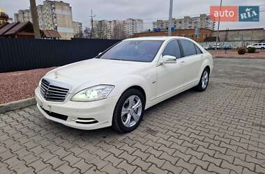 Седан Mercedes-Benz S-Class 2012 в 