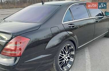 Седан Mercedes-Benz S-Class 2006 в 