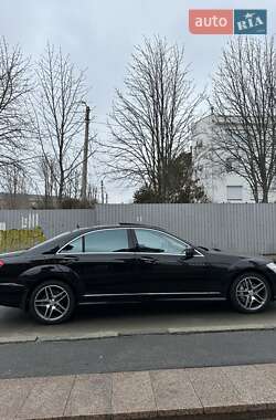 Седан Mercedes-Benz S-Class 2012 в 