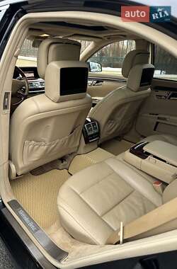 Седан Mercedes-Benz S-Class 2012 в 