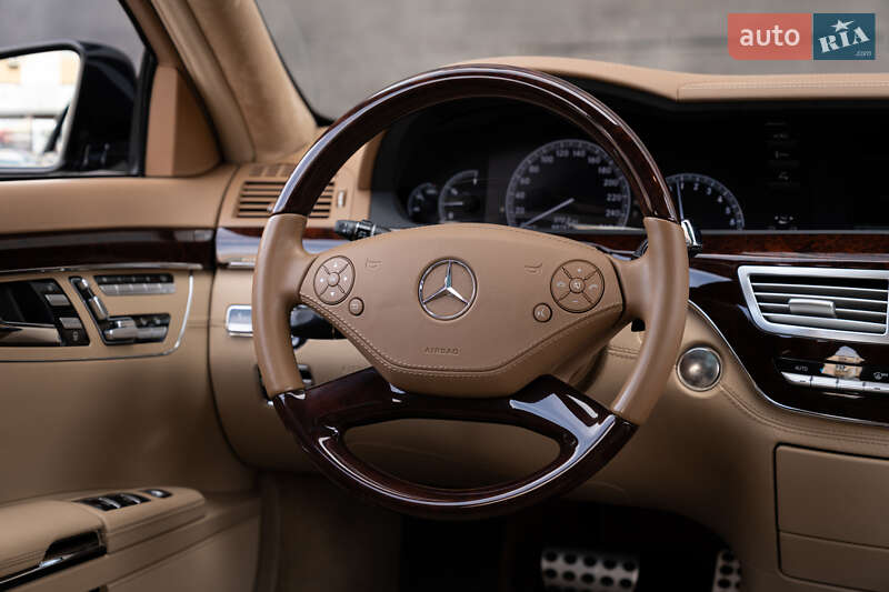 Седан Mercedes-Benz S-Class 2012 в Киеве
