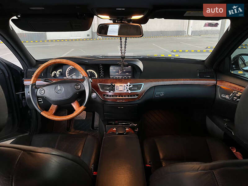 Седан Mercedes-Benz S-Class 2008 в Рівному