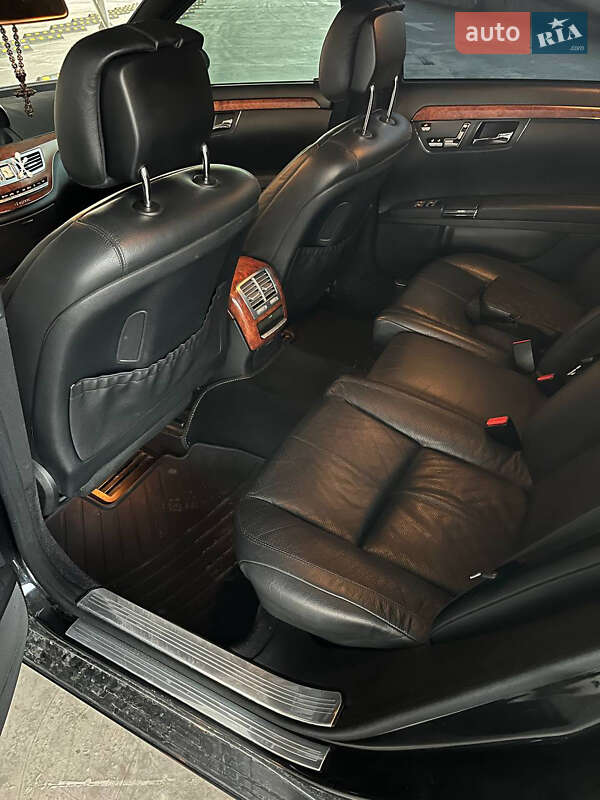 Седан Mercedes-Benz S-Class 2008 в Рівному