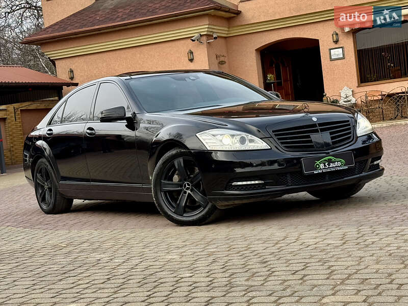 Седан Mercedes-Benz S-Class 2011 в Мукачево