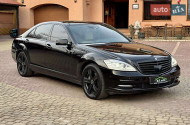 Седан Mercedes-Benz S-Class 2011 в 