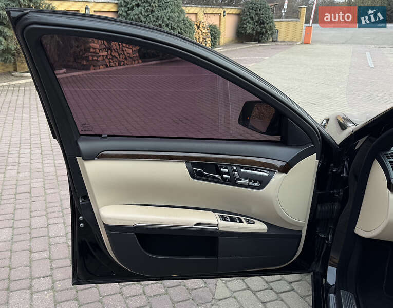 Седан Mercedes-Benz S-Class 2011 в Мукачево