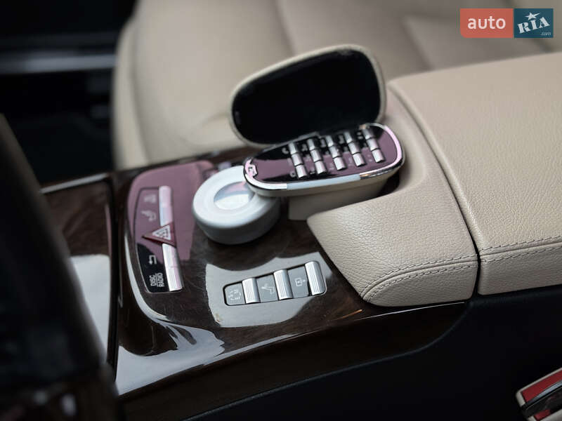 Седан Mercedes-Benz S-Class 2011 в Мукачево