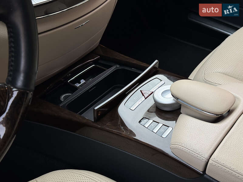 Седан Mercedes-Benz S-Class 2011 в Мукачево