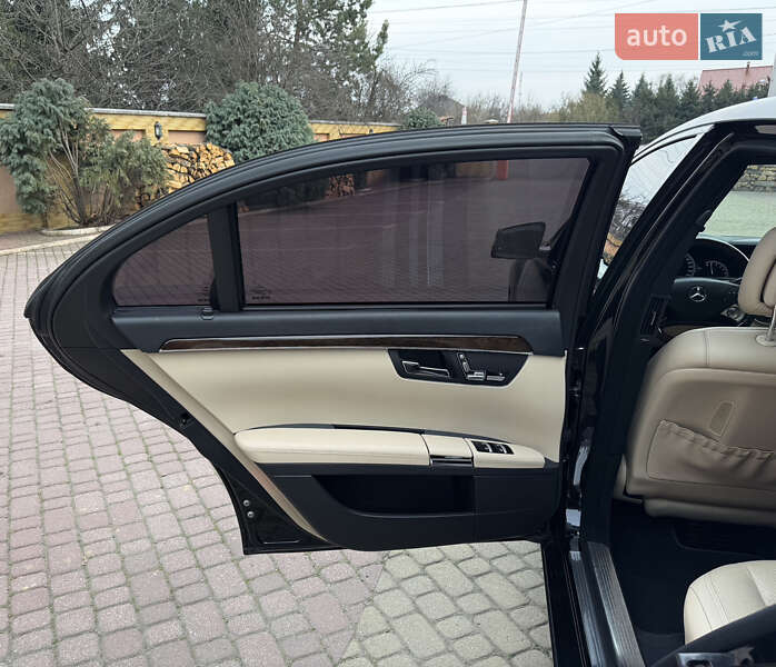 Седан Mercedes-Benz S-Class 2011 в Мукачево