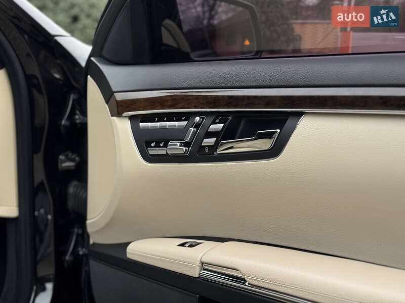 Седан Mercedes-Benz S-Class 2011 в Мукачево