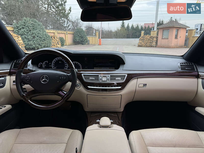 Седан Mercedes-Benz S-Class 2011 в Мукачево
