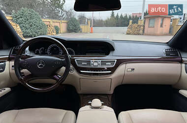 Седан Mercedes-Benz S-Class 2011 в 