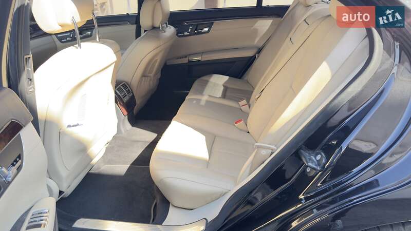 Седан Mercedes-Benz S-Class 2006 в Одессе