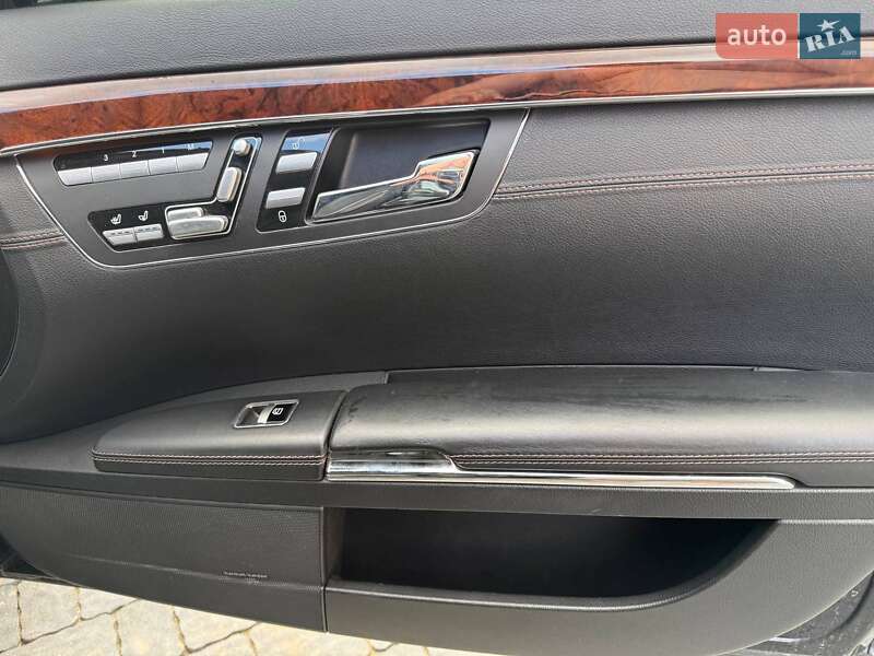Седан Mercedes-Benz S-Class 2012 в Львове