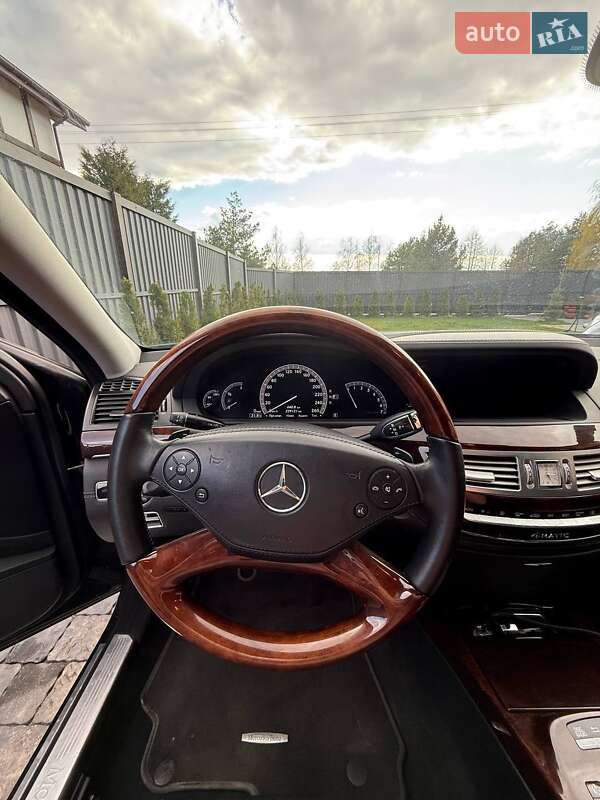 Седан Mercedes-Benz S-Class 2012 в Львове
