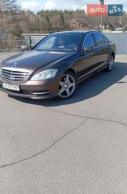 Седан Mercedes-Benz S-Class 2011 в 