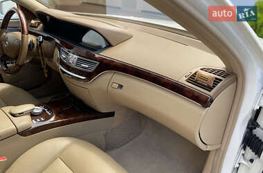 Седан Mercedes-Benz S-Class 2010 в 