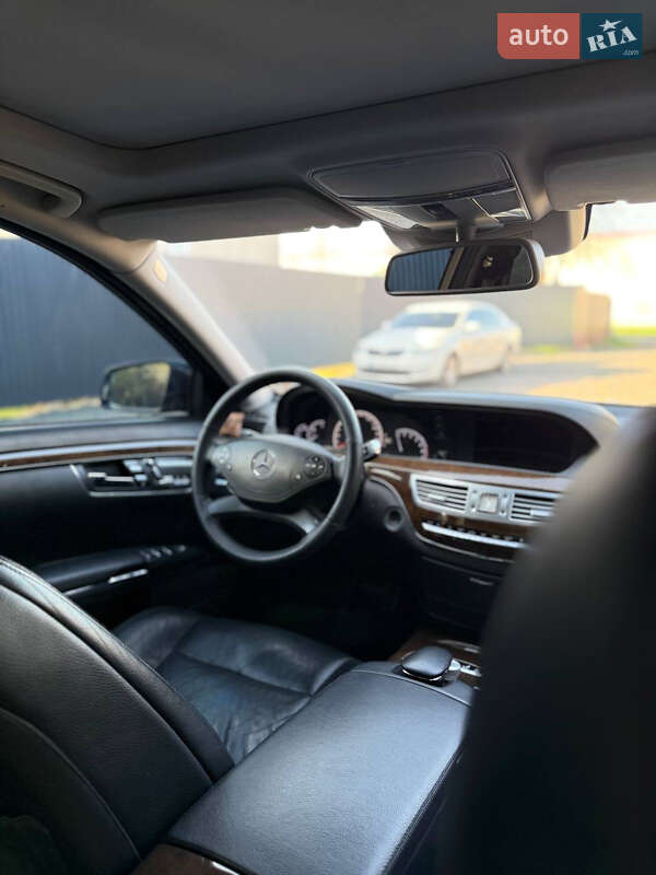 Седан Mercedes-Benz S-Class 2010 в Ужгороді