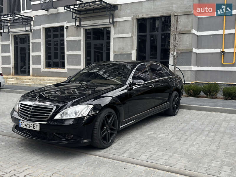 Седан Mercedes-Benz S-Class 2006 в 