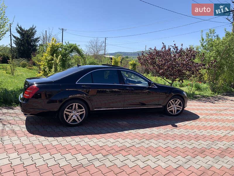 Седан Mercedes-Benz S-Class 2007 в Самборі