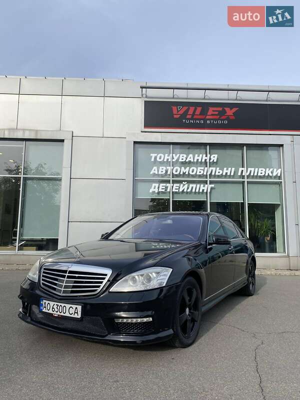Седан Mercedes-Benz S-Class 2009 в 