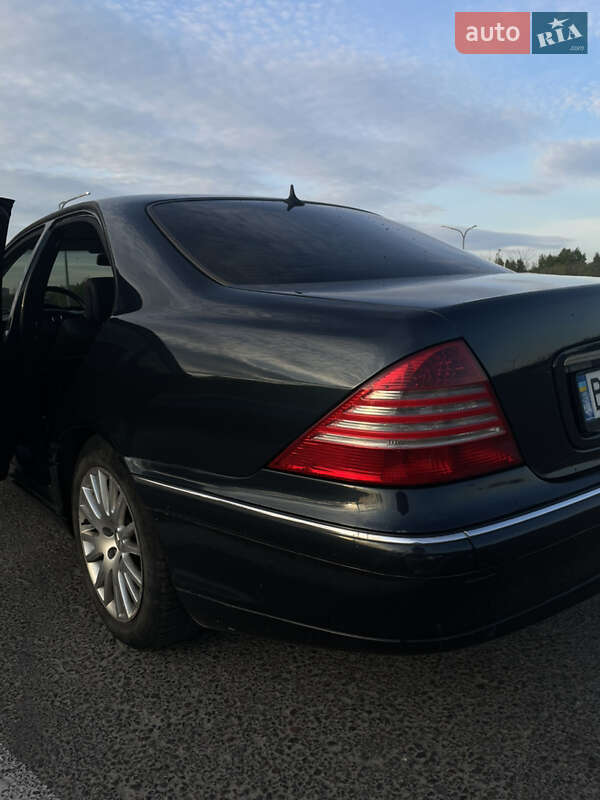 Седан Mercedes-Benz S-Class 2003 в Львове